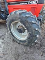 Voorbanden met 10gats velgen 420/85R28, Ophalen