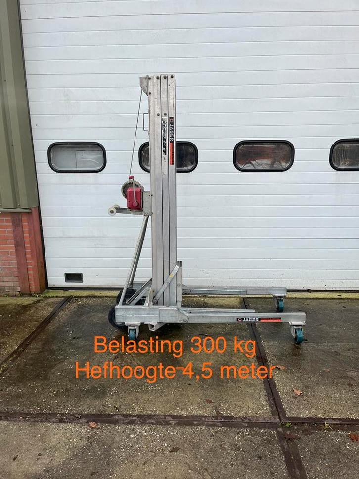 Tehuur montagelift, Doe-het-zelf en Verbouw, Ladders en Trappen, Ophalen