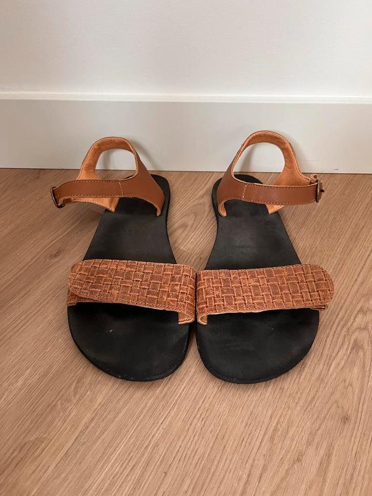 Tikki Barefoot Sandalen Maat 40 Vibram Zool, Kleding | Dames, Schoenen, Zo goed als nieuw, Sandalen of Muiltjes, Bruin, Ophalen of Verzenden