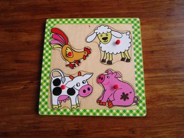 Houten Dierenpuzzel met Knoppen – Boerderijdieren (4 stukjes beschikbaar voor biedingen