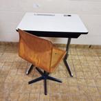 Mesbank Wijchen Formica Kinder Bureautje met Stoeltje, Kinderen en Baby's, Ophalen, Mesbank Wijchen, Gebruikt, -