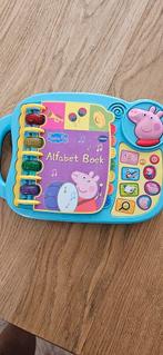 Peppa pig alfabet boek, Boeken, Kinderboeken | Baby's en Peuters, Ophalen of Verzenden, Zo goed als nieuw, 2 tot 3 jaar