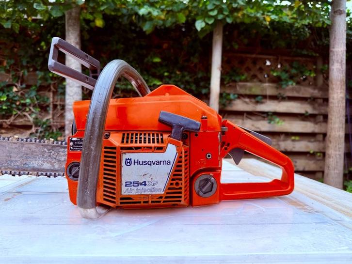 ✔️ Krachtige Husqvarna 254XP / Air Injection, Tuin en Terras, Hand-tuingereedschap, Gebruikt, Overige soorten, Ophalen of Verzenden