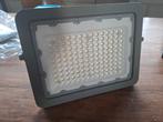 Nieuwe Aigostar LED Schijnwerper 100W, Ophalen of Verzenden, Lamp met armatuur, 50 tot 200 watt, Nieuw