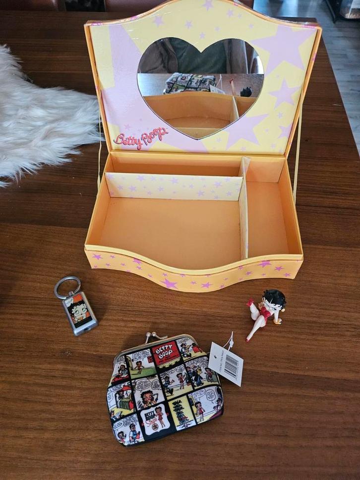 Betty Boop Sieraden Set/Opbergdoos + Zeldzaam Lampje, Verzamelen, Diddl, Zo goed als nieuw, Overige typen, Overige figuren, Ophalen of Verzenden