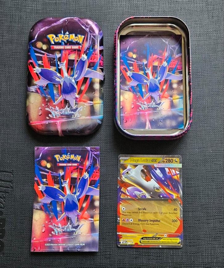Mega Latias ex + Mini Tin ( incl de Art-Kaart & Stickervel ), Hobby en Vrije tijd, Verzamelkaartspellen | Pokémon, Ophalen