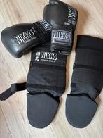 Nikko bokshandschoenen en scheenbeschermers, Maat XS of kleiner, Ophalen, Zo goed als nieuw, Overige