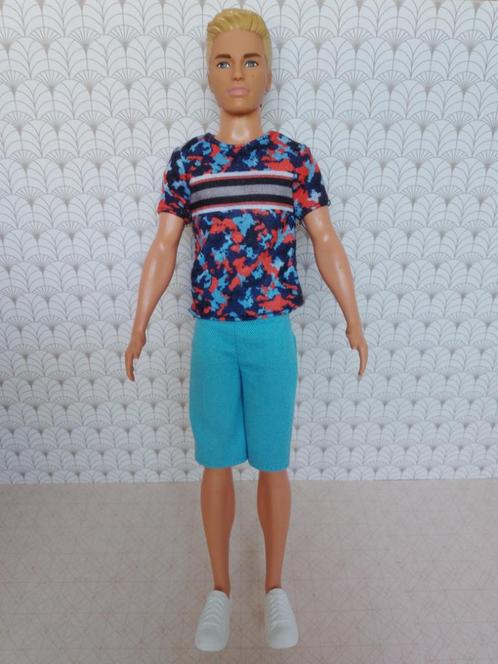 BA24 Barbie Fashionistas Ken nr 118 Hyper Print, Verzamelen, Poppen, Gebruikt, Pop, Ophalen of Verzenden