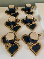 6x kop en schotel in hartjes vorm goud / blauw, Keramiek, Ophalen of Verzenden, Zo goed als nieuw, Overige stijlen