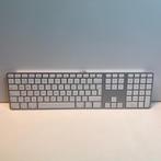 Apple Keyboard | Numeriek | Gebruikt | A1243, Computers en Software, Toetsenborden, Apple, Gebruikt, Support@apple.com, One Apple Park Way
Cupertino, CA 95014
United States