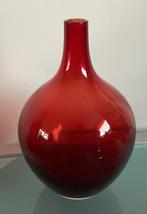 IKEA Vaas - Rode Blikvanger!, Ophalen of Verzenden, Minder dan 50 cm, Rood, Glas