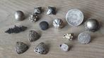 Zilveren antieke knopen waaronder 6 stuiver scheepjes 1678, Antiek en Kunst, Ophalen of Verzenden, Zilver
