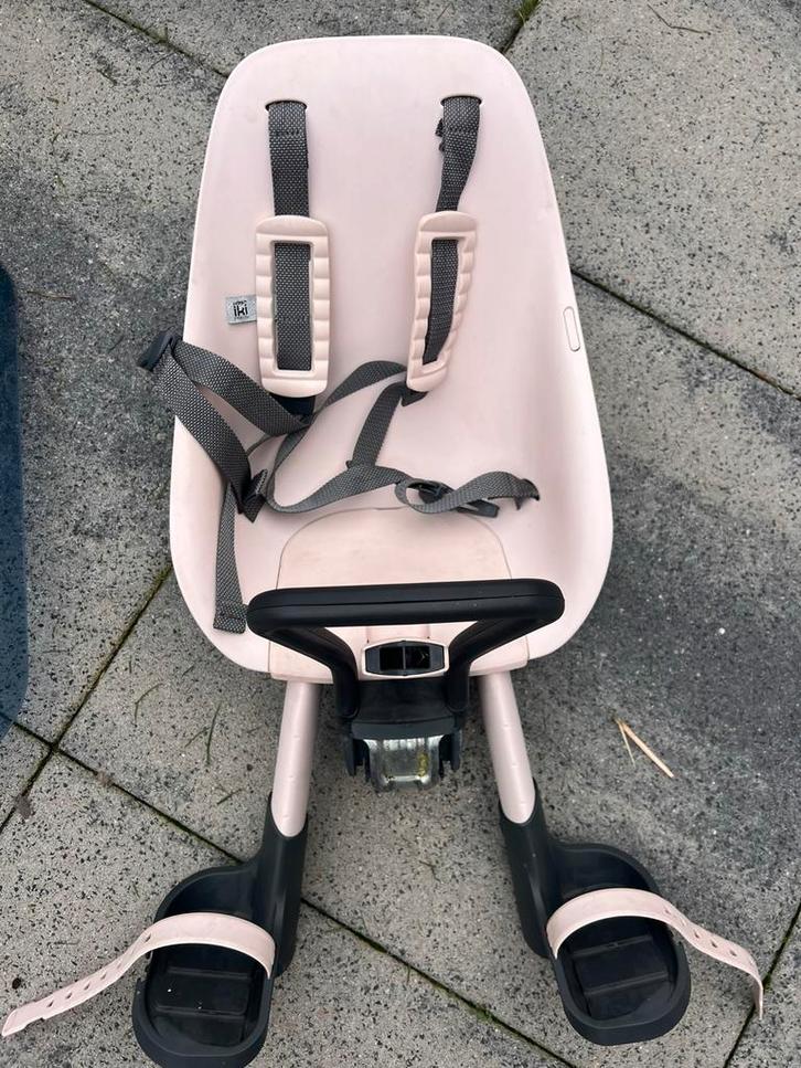 Roze Urban Iki Voorzitje met Windscherm + Adapter, Fietsen en Brommers, Fietsaccessoires | Fietsstoeltjes, Gebruikt, Voorzitje