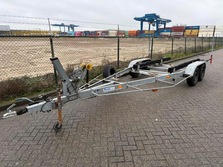 Techau dubbel-as boottrailer op kenteken, Watersport en Boten, Boottrailers, Gebruikt, Minder dan 6 meter, Ophalen of Verzenden