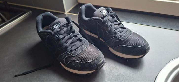 Zwarte Nike MD Runner 2 maat 41. Passen maat 40., Kleding | Heren, Schoenen, Gedragen, Sneakers of Gympen, Zwart, Ophalen of Verzenden