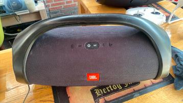Jbl boombox 1 beschikbaar voor biedingen