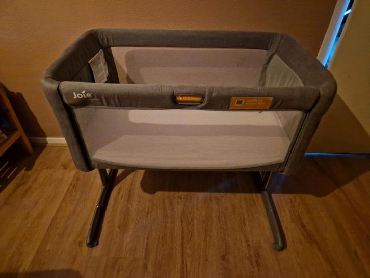 Joie Roomie Co Sleeper zeer netjes!, Kinderen en Baby's, Babywiegjes en Ledikanten, Zo goed als nieuw, Wieg, Ophalen