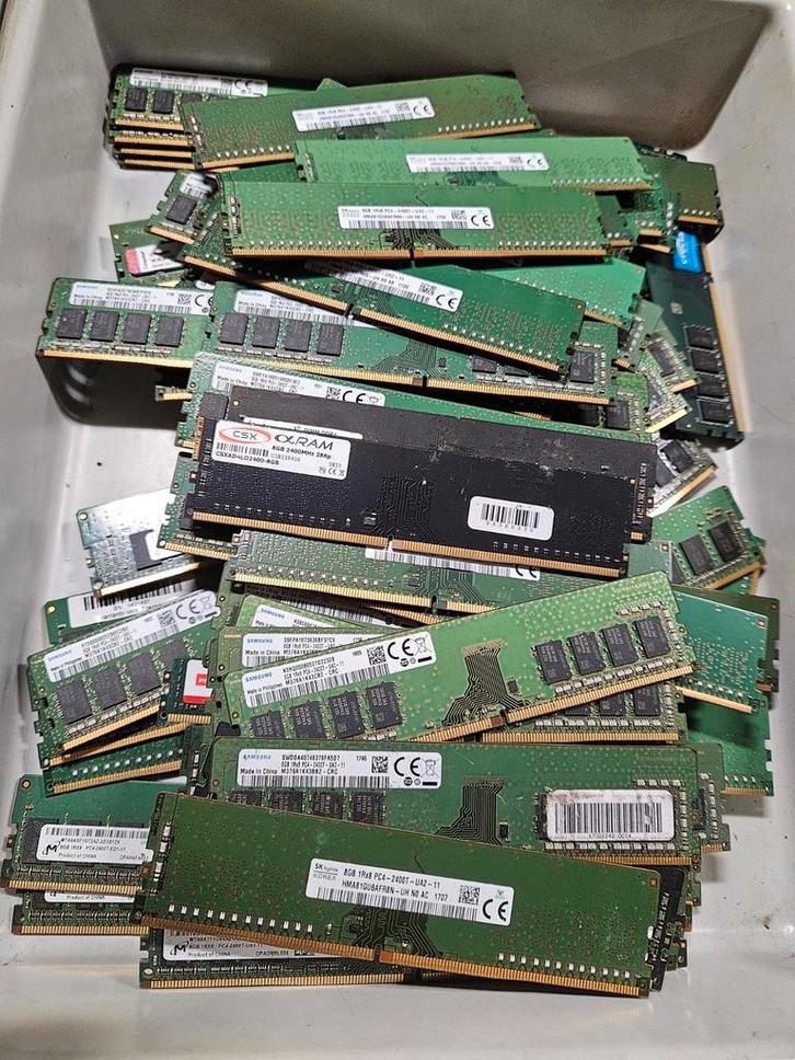 Verschillende merken 8gb pc ram geheugen 2400t ddr4 pc4, Computers en Software, RAM geheugen, Gebruikt, Desktop, 8 GB, DDR4, Ophalen of Verzenden