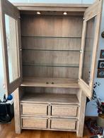 Houten kast met glazen deuren en lades 210x118, 100 tot 150 cm, Eikenhout, Ophalen of Verzenden, Zo goed als nieuw