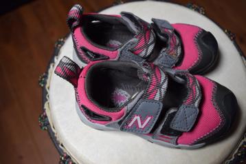 New Balance sandalen mt 23 beschikbaar voor biedingen