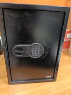 Kluis met code slot/sleutel, Ophalen