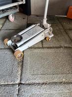 Hydraulische Auto Krik - Prima Staat!, Auto diversen, Krikken, Ophalen, Zo goed als nieuw, Hydraulisch, Garagekrik