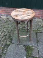 hout thonet kruk barkruk rotan, Huis en Inrichting, Barkrukken, Ophalen, Gebruikt, Met voetsteun, 60 tot 90 cm