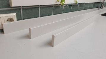 Composiet plinten (spatrand) wit 6 cm hoog beschikbaar voor biedingen