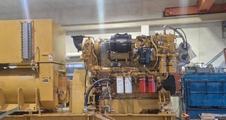Caterpillar C 32, Doe-het-zelf en Verbouw, Aggregaten, Gebruikt, Dieselolie, 30 kVA of meer, Ophalen of Verzenden