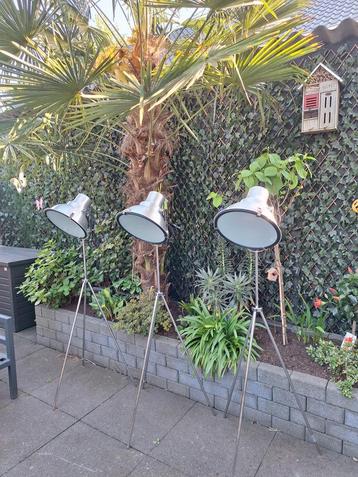 Steinhauer vloerlamp 3x beschikbaar voor biedingen