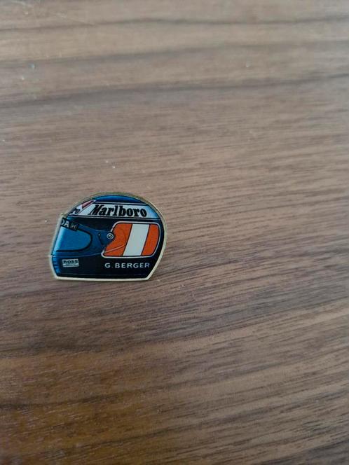 044 F1 Gerhard Berger Marlboro Helm Pin, Verzamelen, Speldjes, Pins en Buttons, Zo goed als nieuw, Speldje of Pin, Sport, Ophalen of Verzenden