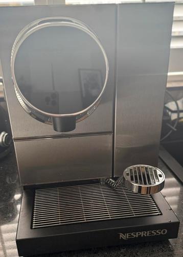 Nespresso Momento Professionele Koffiemachine beschikbaar voor biedingen