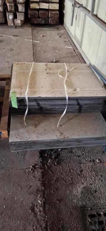 Trespa platen - 16mm - 8x100x150 | 12x100x75 beschikbaar voor biedingen