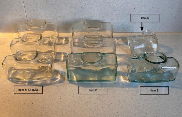 Oude glazen drink/voederbakjes voor vogels. Bijzonder!, Dieren en Toebehoren, Vogels | Toebehoren, Gebruikt, Kooi-accessoires