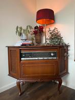 Antieke radio / platenspeler kast, Ophalen