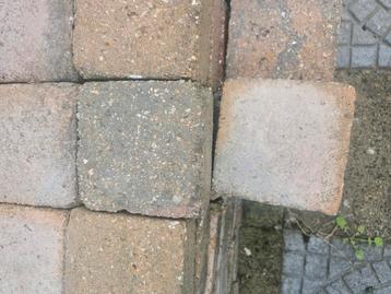 GRATIS 10x10x6 stenen  beschikbaar voor biedingen