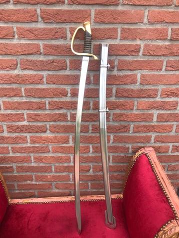 fraaie metalen sabel, degelijke replika beschikbaar voor biedingen