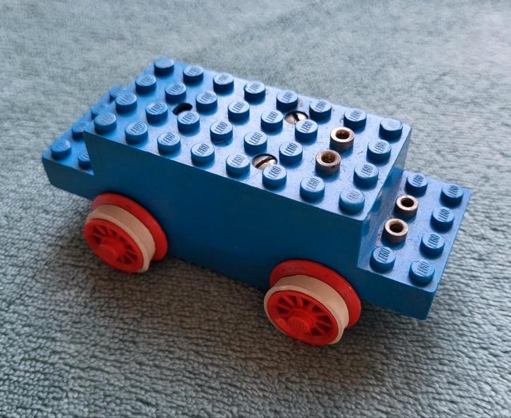 Lego trein 4,5 Volt rails locomotief motor met wielen., Kinderen en Baby's, Speelgoed | Duplo en Lego, Gebruikt, Lego, Complete set
