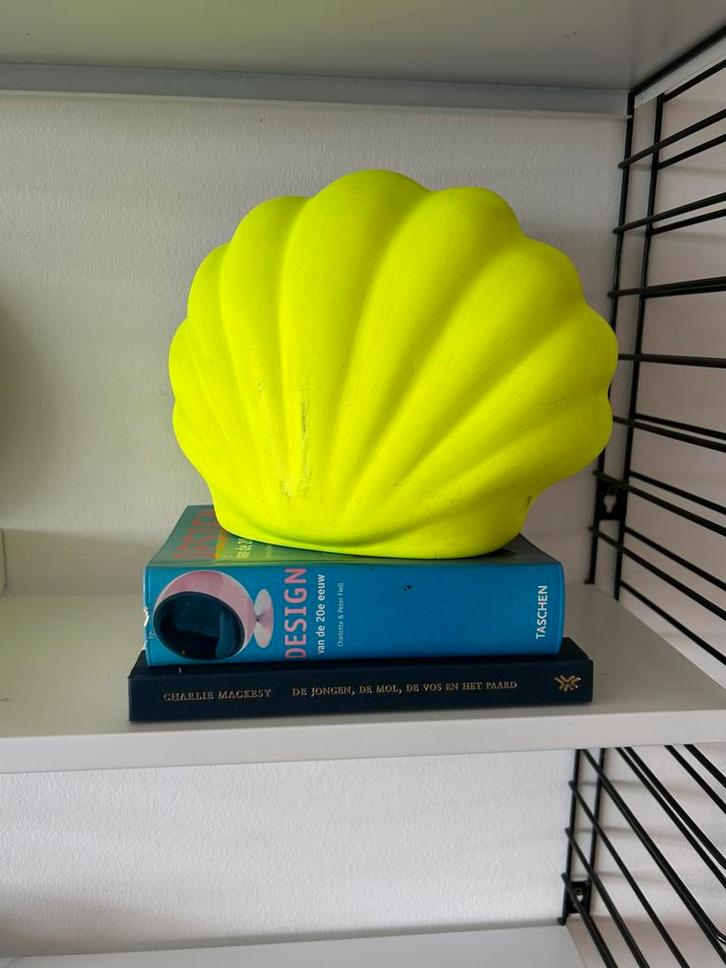 Keramiek schelp wandlamp neon, Huis en Inrichting, Lampen | Wandlampen, Zo goed als nieuw, Overige materialen, Ophalen of Verzenden