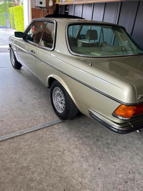 Mercedes-Benz 200-Serie 2.3 230 CE AUT 1984 Groen, Auto's, Mercedes-Benz, Particulier, 200-Serie, Centrale vergrendeling, Lichtmetalen velgen