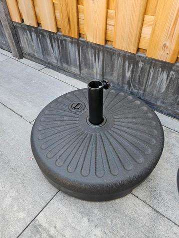 Parasolvoet XL
Vulbaar tot 22 kg zwart beschikbaar voor biedingen