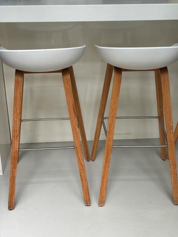 Drie barkrukken van Hay About a stool beschikbaar voor biedingen