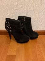 Zwarte enkellaarsjes met studs - maat 39, Zwart, Lage of Enkellaarzen, Ophalen of Verzenden, Zo goed als nieuw