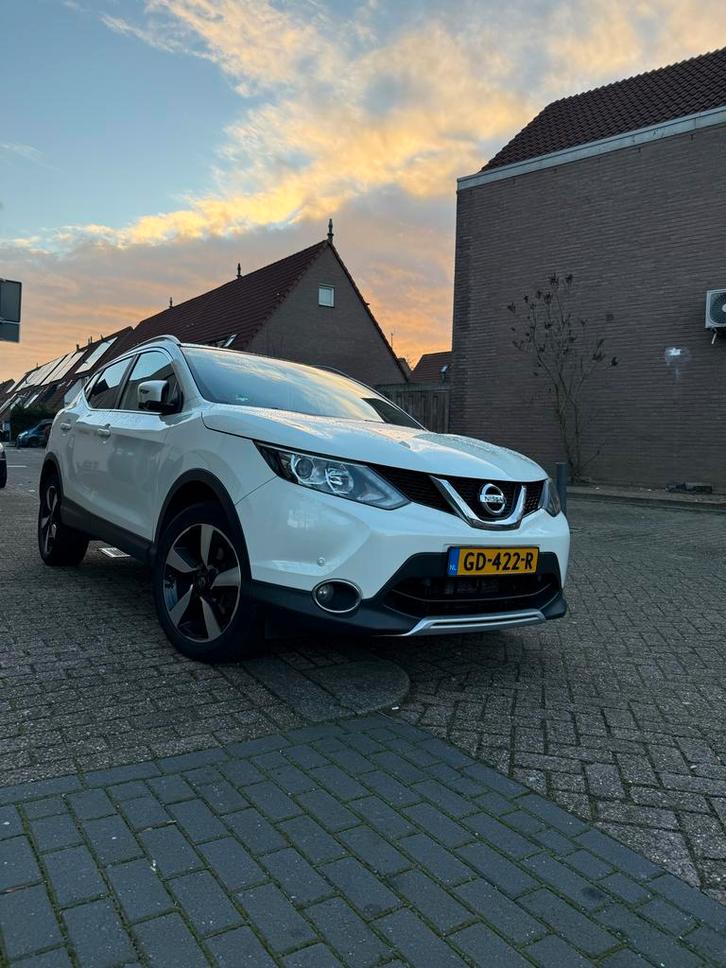 Nissan Qashqai 1.2 Dig-t 85KW 2WD CVT 2015 Wit, Auto's, Nissan, Particulier, Qashqai, Benzine, B, SUV of Terreinwagen, Automaat