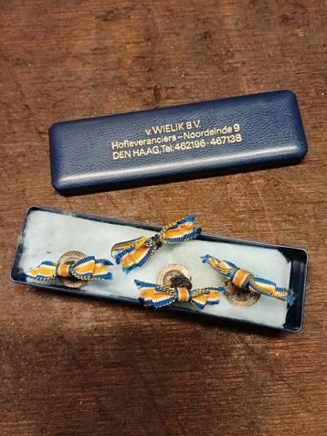  Onderscheiding V. Wielik B.V. Hofleverancier  beschikbaar voor biedingen