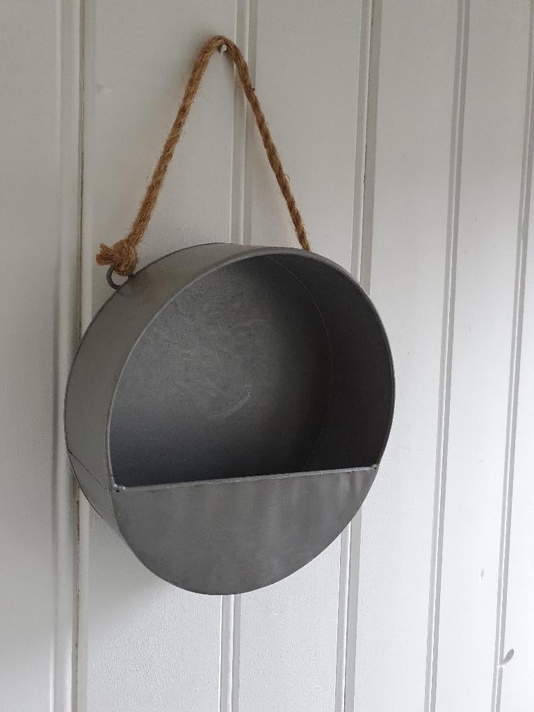 Plantenbak wand zink 20 cm., Tuin en Terras, Bloembakken en Plantenbakken, *, Minder dan 30 cm, *, Rond