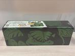 Venusaur 25th Anniversary Collection Box Simplified Chinese, Hobby en Vrije tijd, Verzamelkaartspellen | Pokémon, Ophalen of Verzenden
