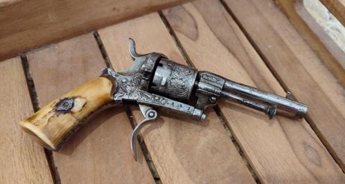 Lefaucheux-stijl penvuur revolver 6 schoten Cal 5 mm, Antiek en Kunst, Antiek | Overige Antiek, Ophalen of Verzenden