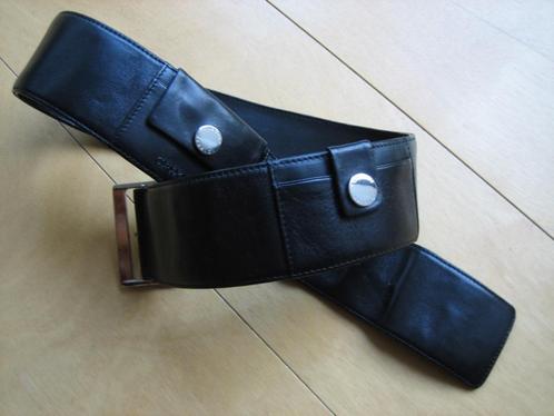 Zeer mooie leren riem met zakjes CLAUDIO FERRICI 90 snazzeys, Kleding | Dames, Riemen en Ceinturen, Nieuw, Tailleriem, 80 tot 90 cm