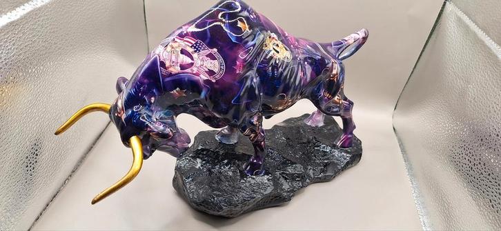Red Bull Wall Street Stier - Mancave Eye-Catcher, Antiek en Kunst, Kunst | Beelden en Houtsnijwerken, Ophalen of Verzenden